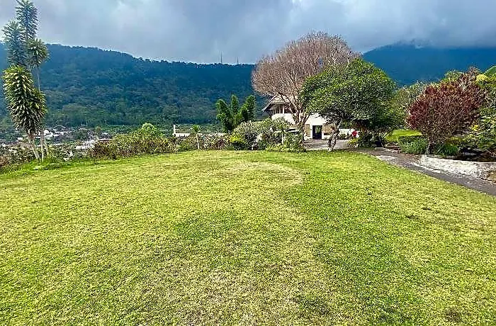 ホテル The Buyan Bedugul